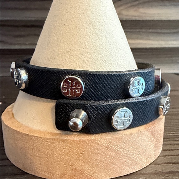 Tory Burch Black Double Wrap Logo Stud Leather Bracelet - Picture 6 of 11